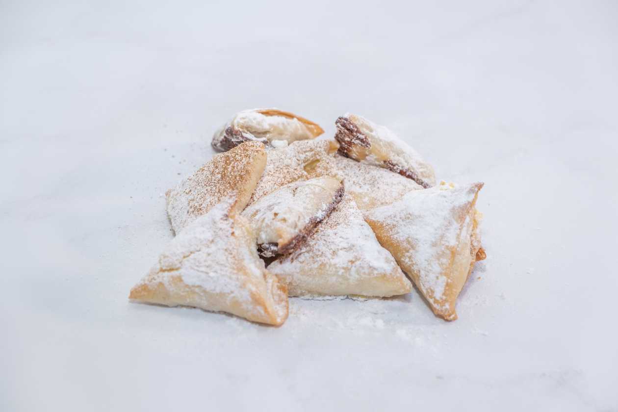 500gr Mix Mpourekia (Anything Available)