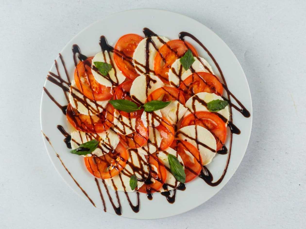 502. Insalata Caprese