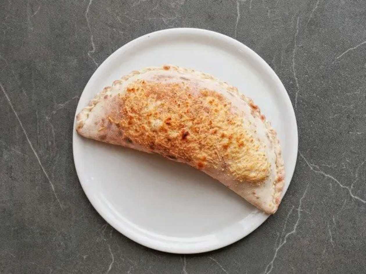 122 .Calzone pizza (stuffed) 45