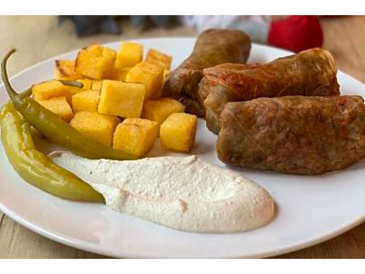 Vegan Cabbage Rolls with Polenta and Cashew Cream – vegan / gluten free