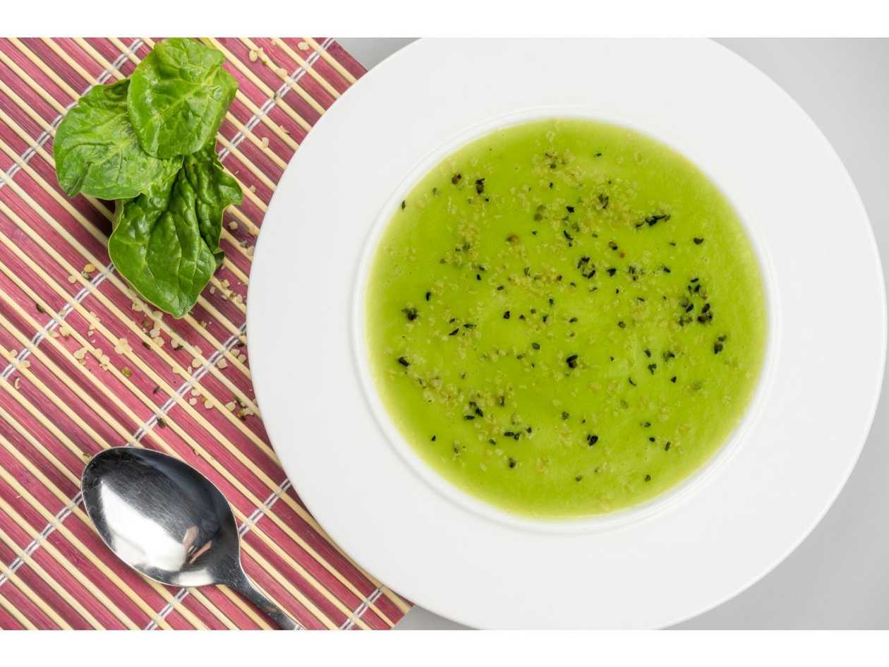 Supă cremă de spanac – raw