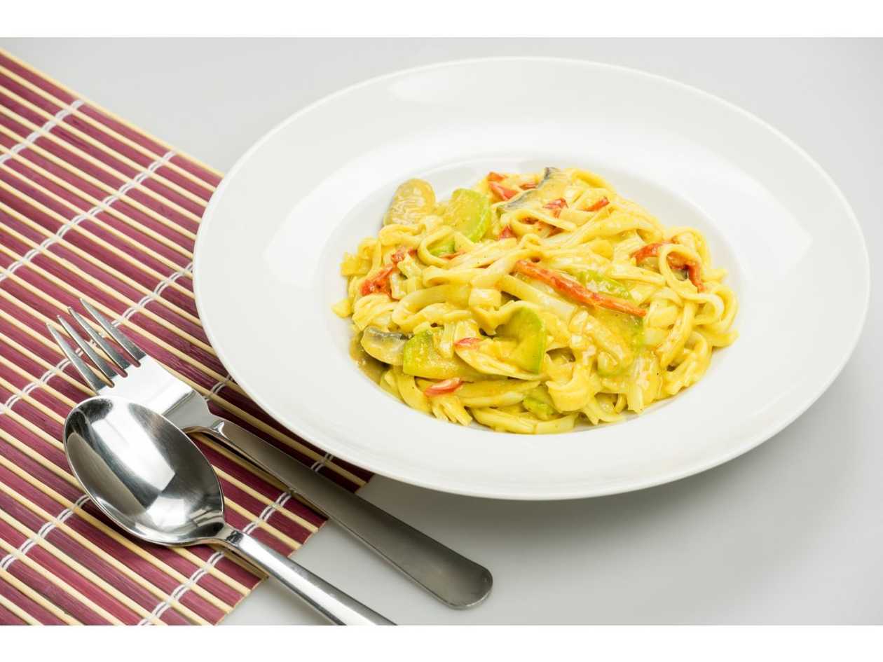 Spaghette din orez cu lapte de cocos - vegan
