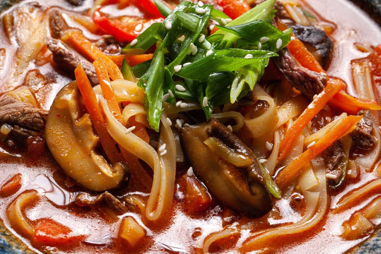 Chilli soup with beef fillet