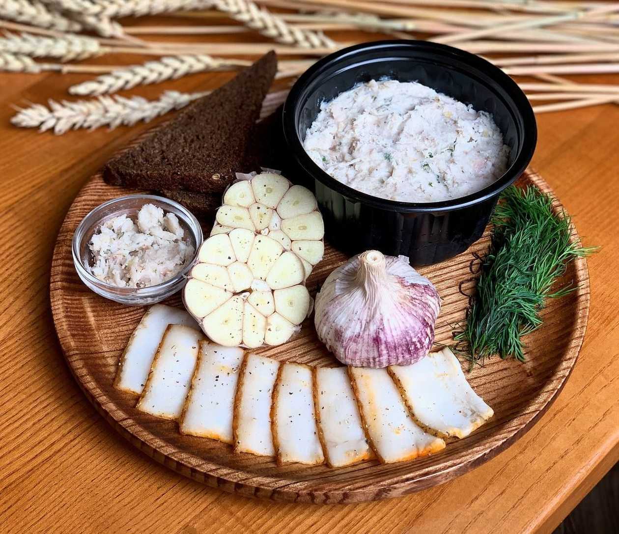 Сало перемелене з часником 250 гр