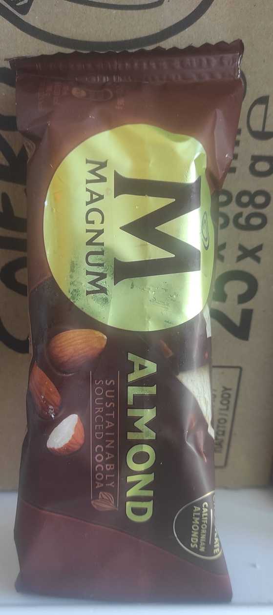Almond Magnum