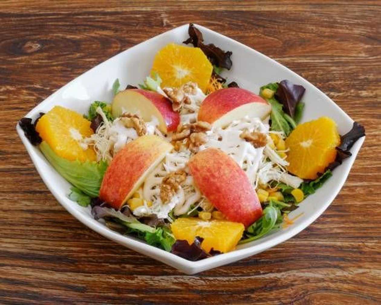 Salada de Frango com Nozes