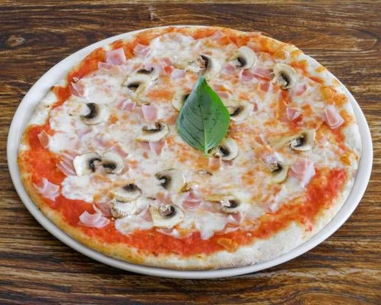 Pizza Prosciutto e Funghi