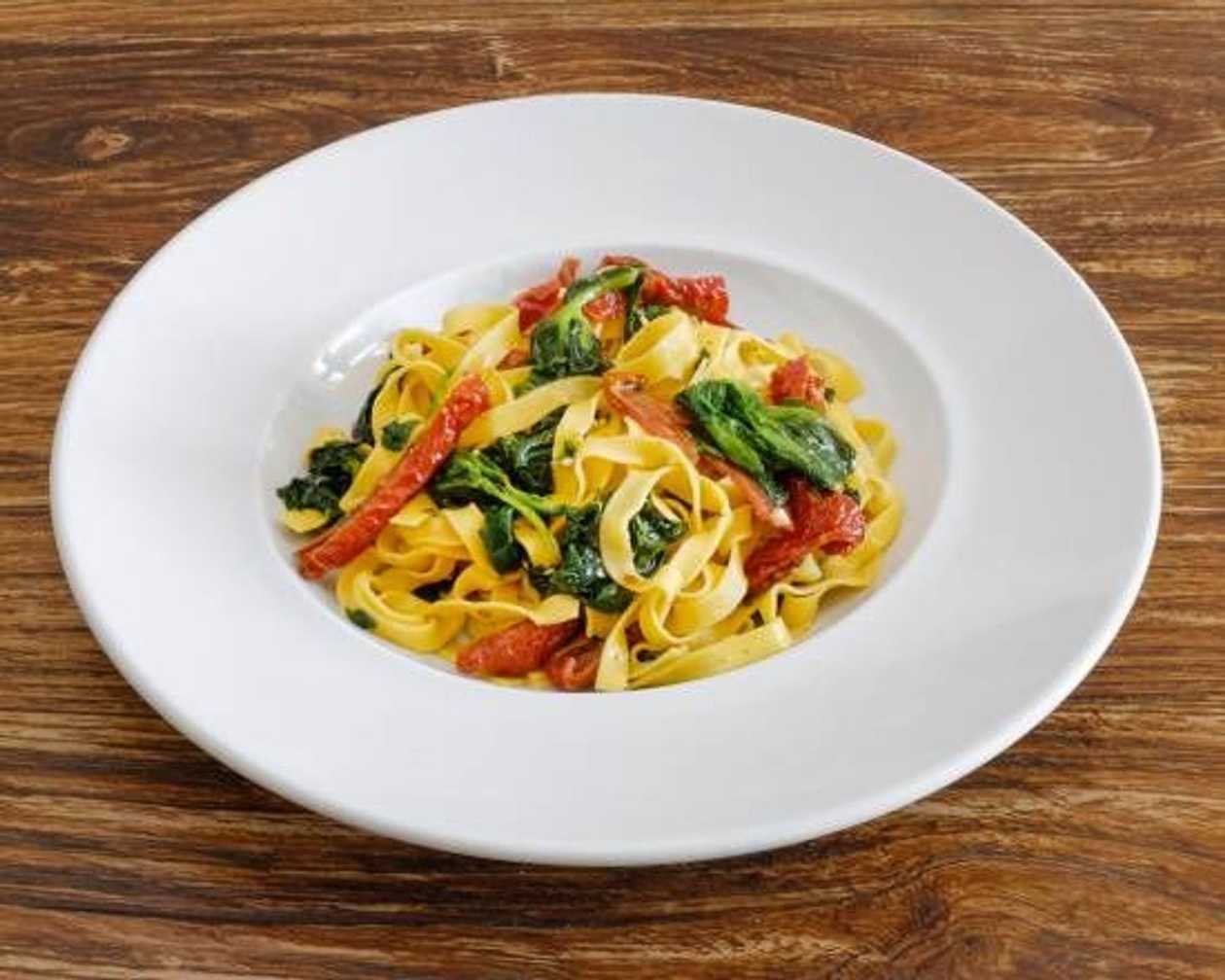 Tagliatelle Verde & Rosso