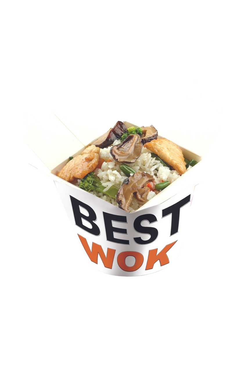 Рис із куркою, овочами, грибами шиїтаке та соусом спекотна Азія