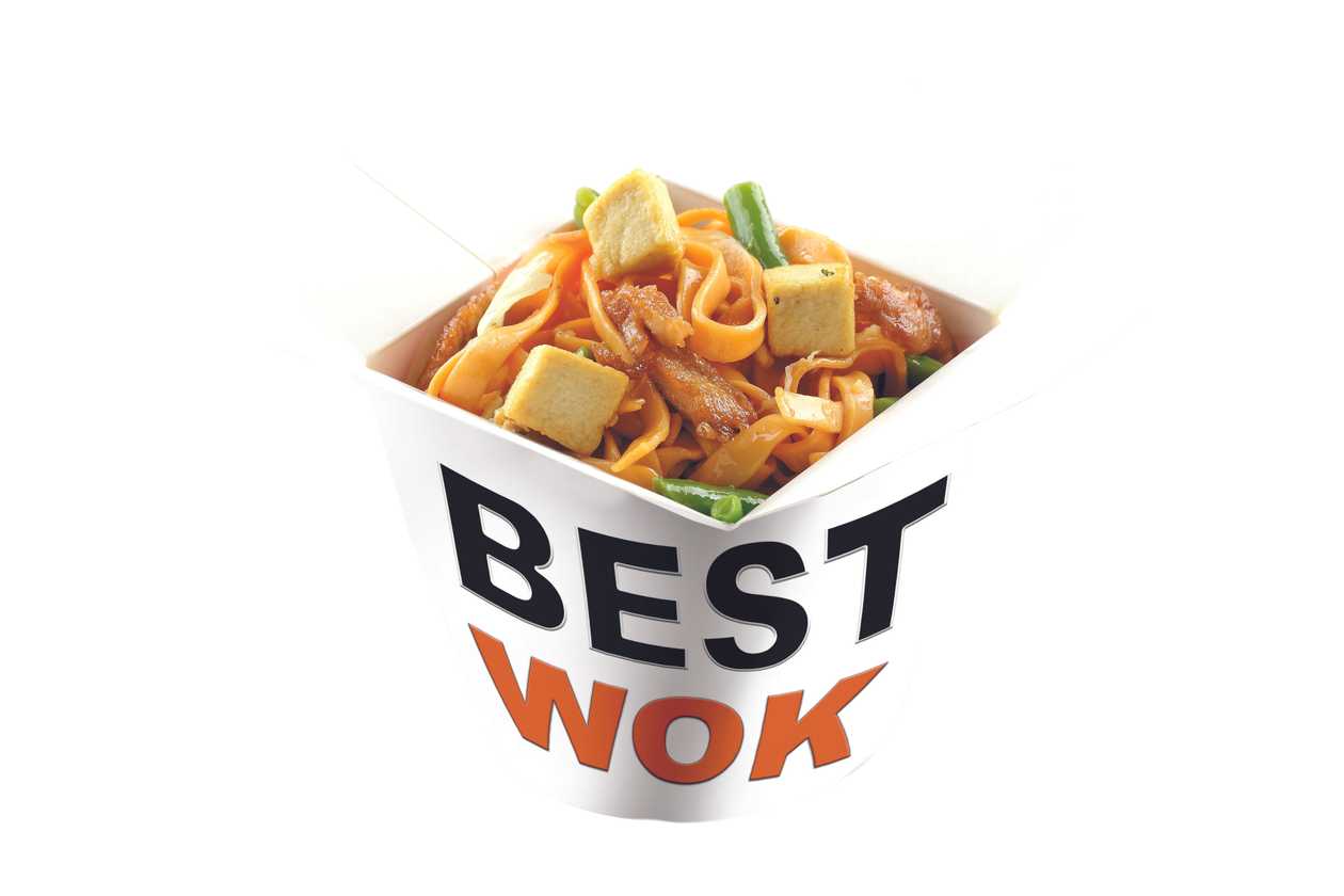 Удон із куркою, овочами, тофу та соусом Шанхай