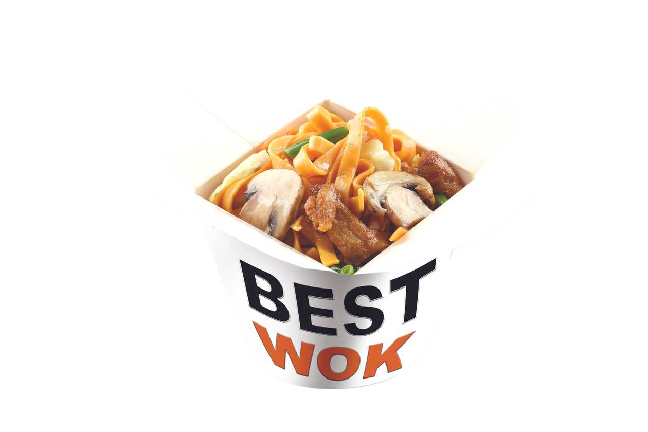 Удон зі свининою, овочами, шампіньйонами та соусом Бангкок