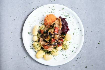 Grillowana Pierś z Kurczaka z Warzywami