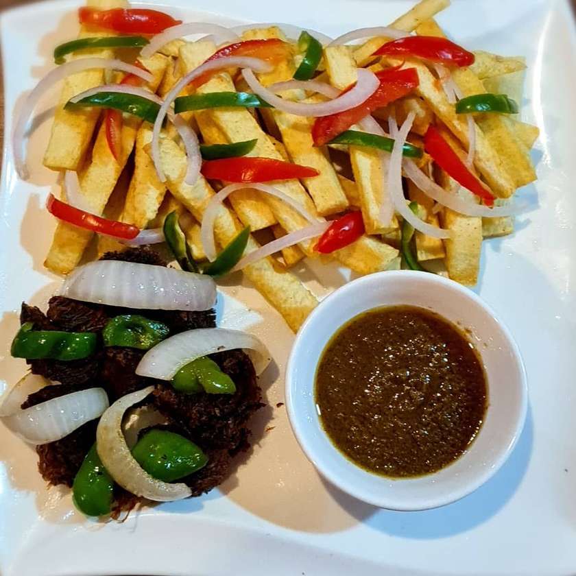 Yam Chips with Beef