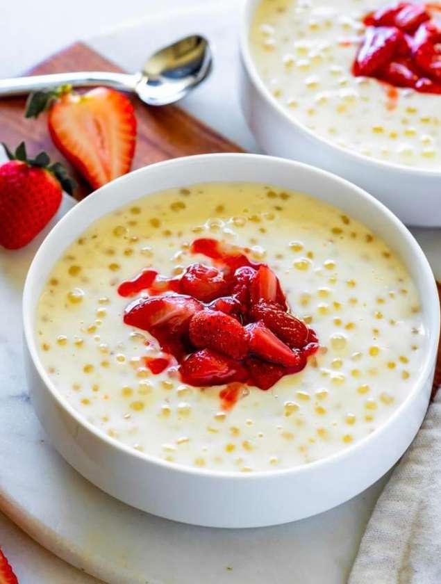 Tapioca + strawberry jam