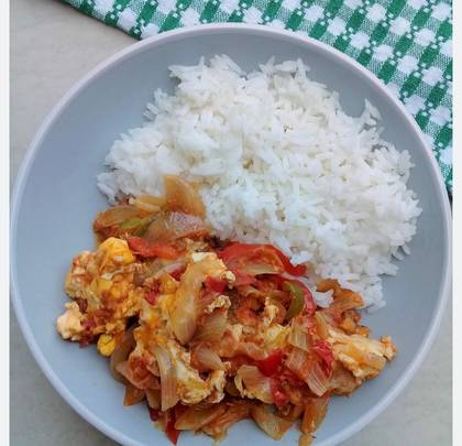 Plain rice with egg stew