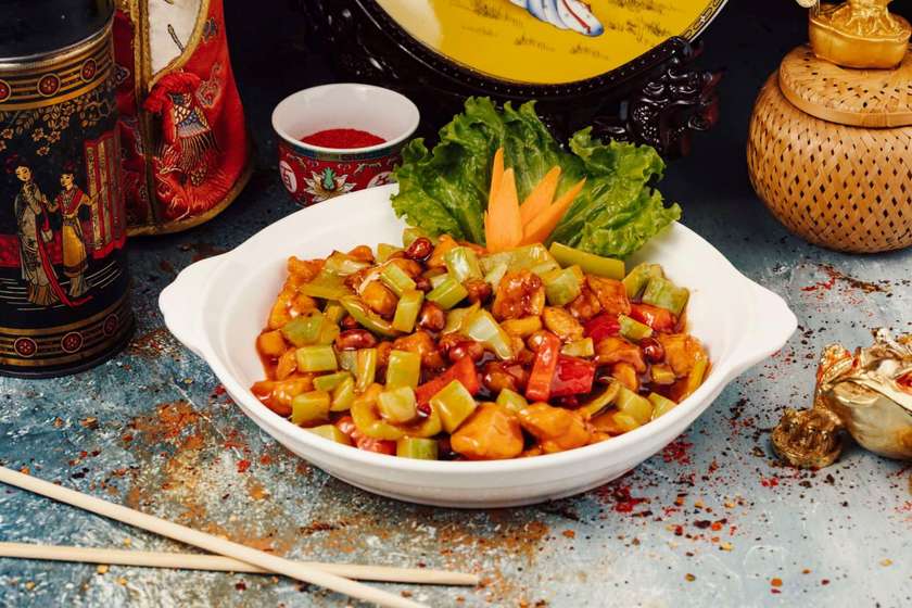 F1-Fried Chicken Fillet With Peanut "Gumbao"