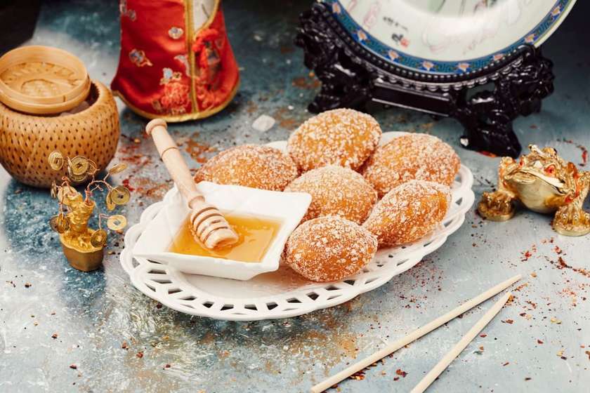 N1-Nan Gua Bing (Chinese Crispy Pumpkin Cakes With Sesame Seeds And Honey)