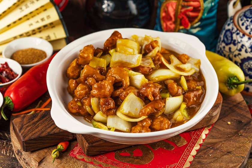 F15-Fried Chicken Fillet With Curry Sauce.