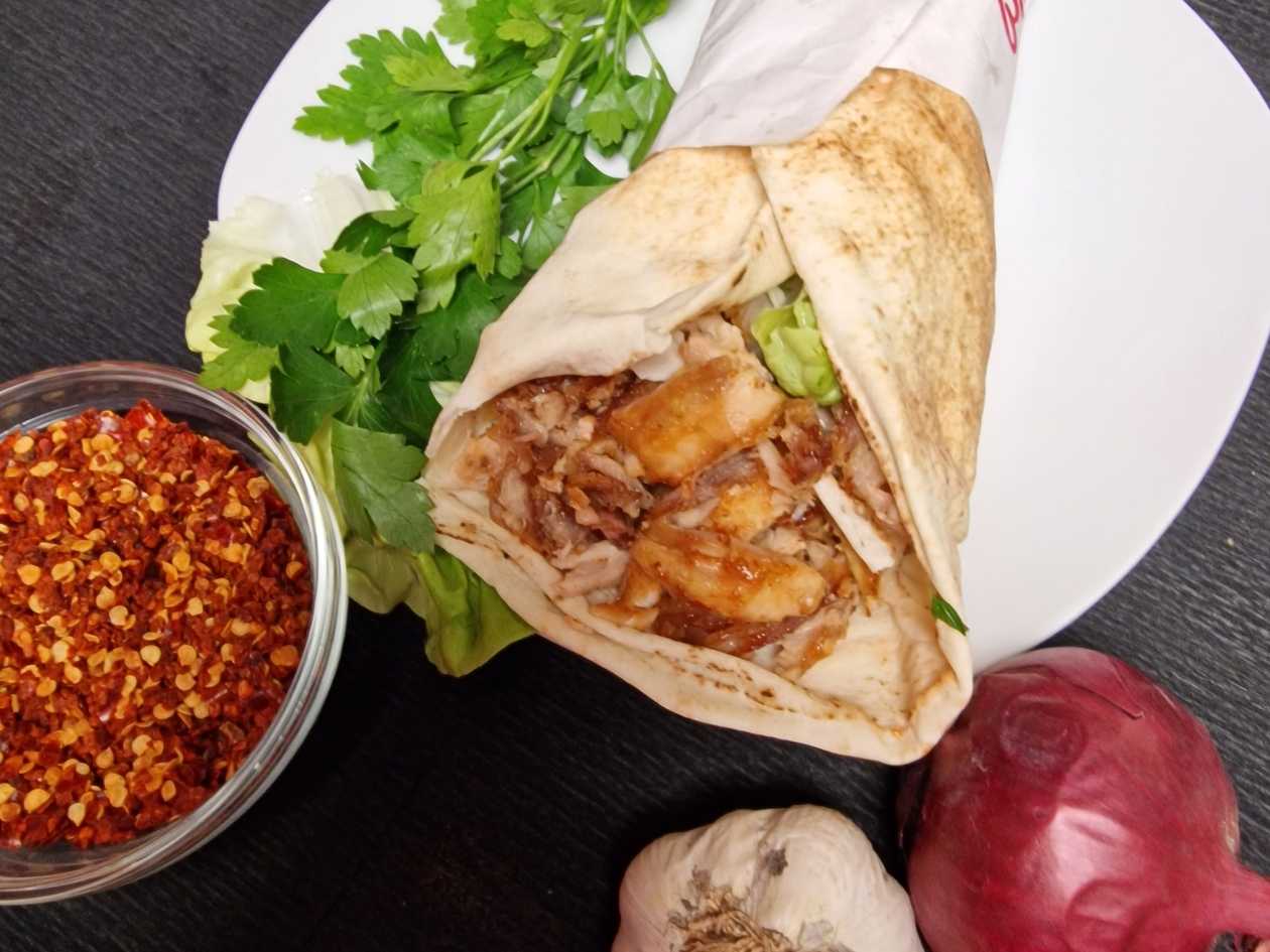 Chicken shawarmas in a pita bread 3+1