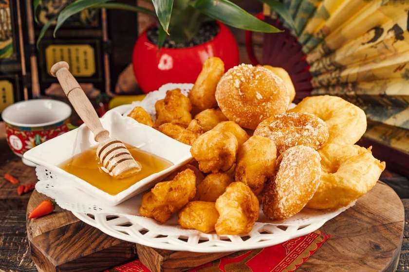 N5-Chinese Honey-Drizzled Golden Fruit Assortment