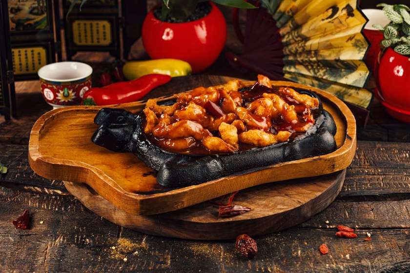 H4-Tieban,Fried Shrimps On Clay Pan With Sweet And Spicy Sauce