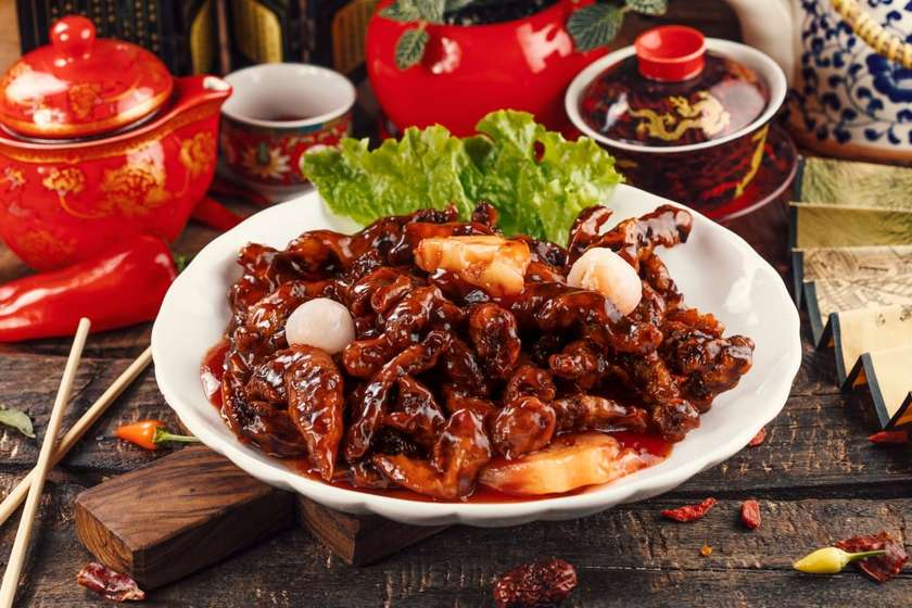 D2-Beef With Pineapple And Lichi Sweet-Sour Sauce "Gulao"