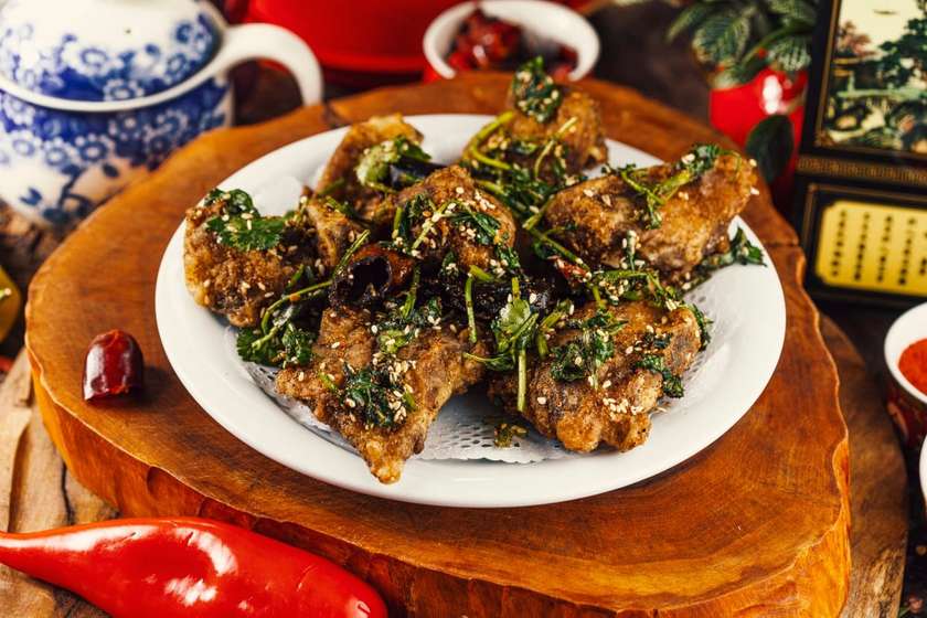 E6-Fried Pork Ribs With Ziran Spices,Coriander And Hot Chili