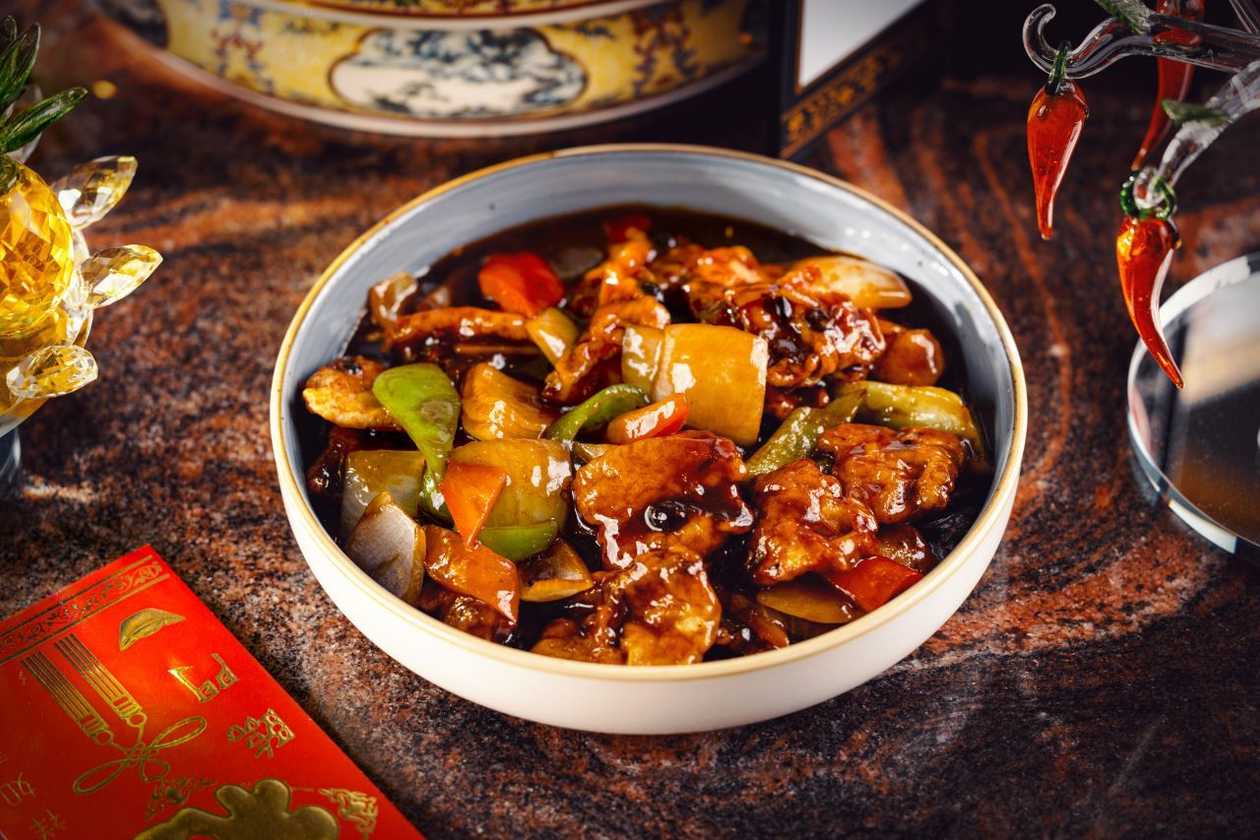 K3-Salmon fillet with tochi spice,paprika,onion and soy sauce