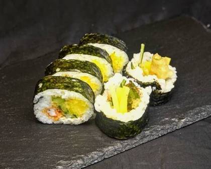 Futomaki kalmar koyo  -6 szt-