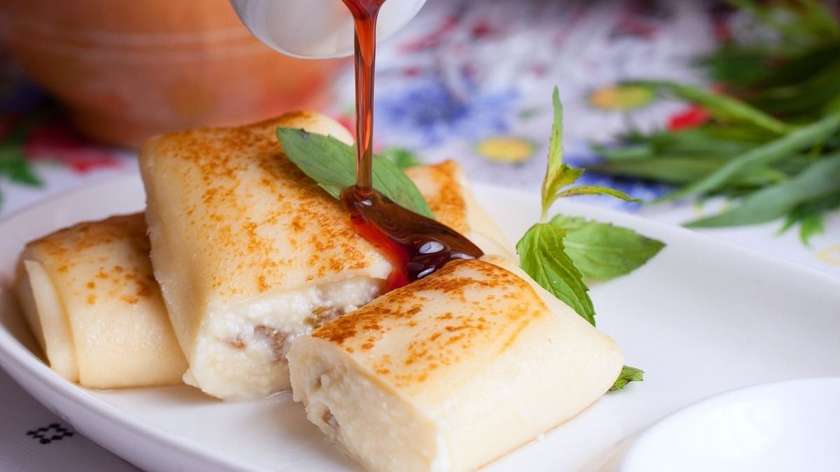Pancakes With Cottage Cheese and Raisins