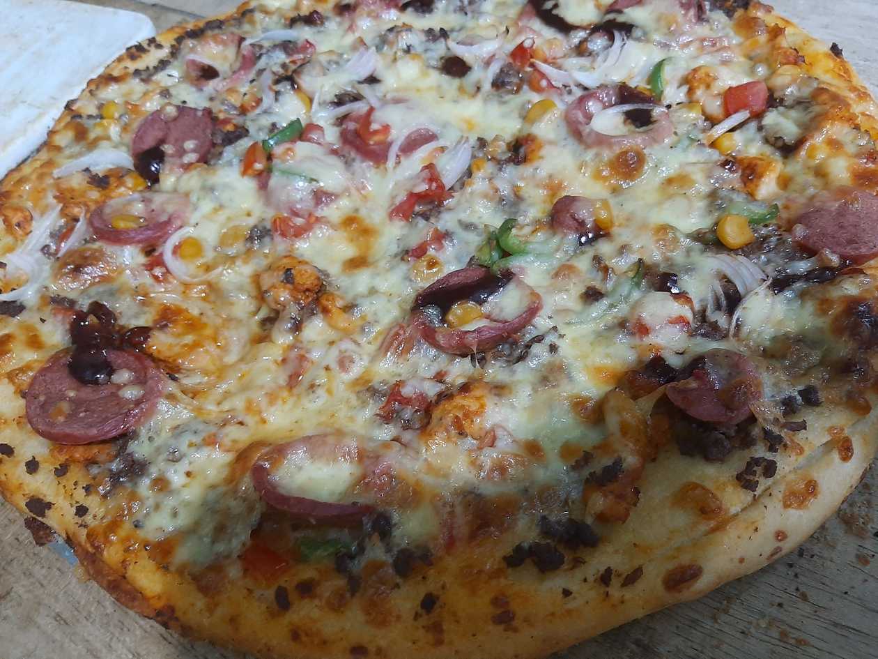 Large Pizza