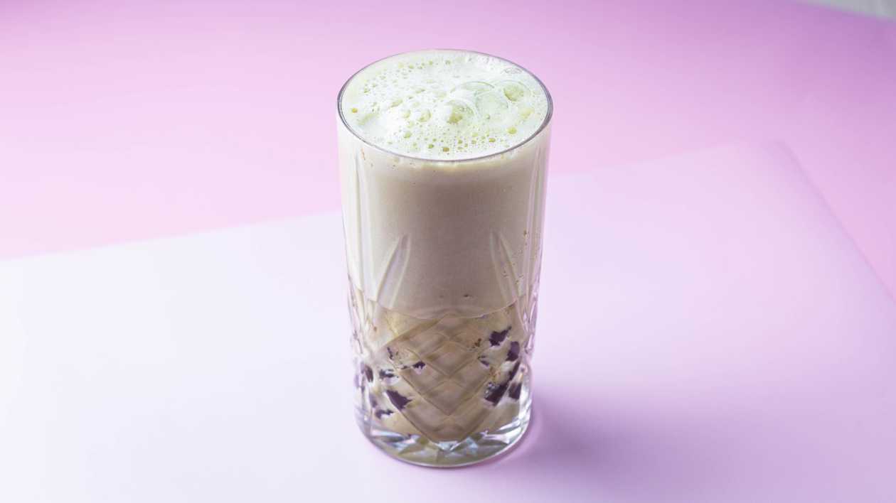 Matcha Boba tee mandlijoogiga