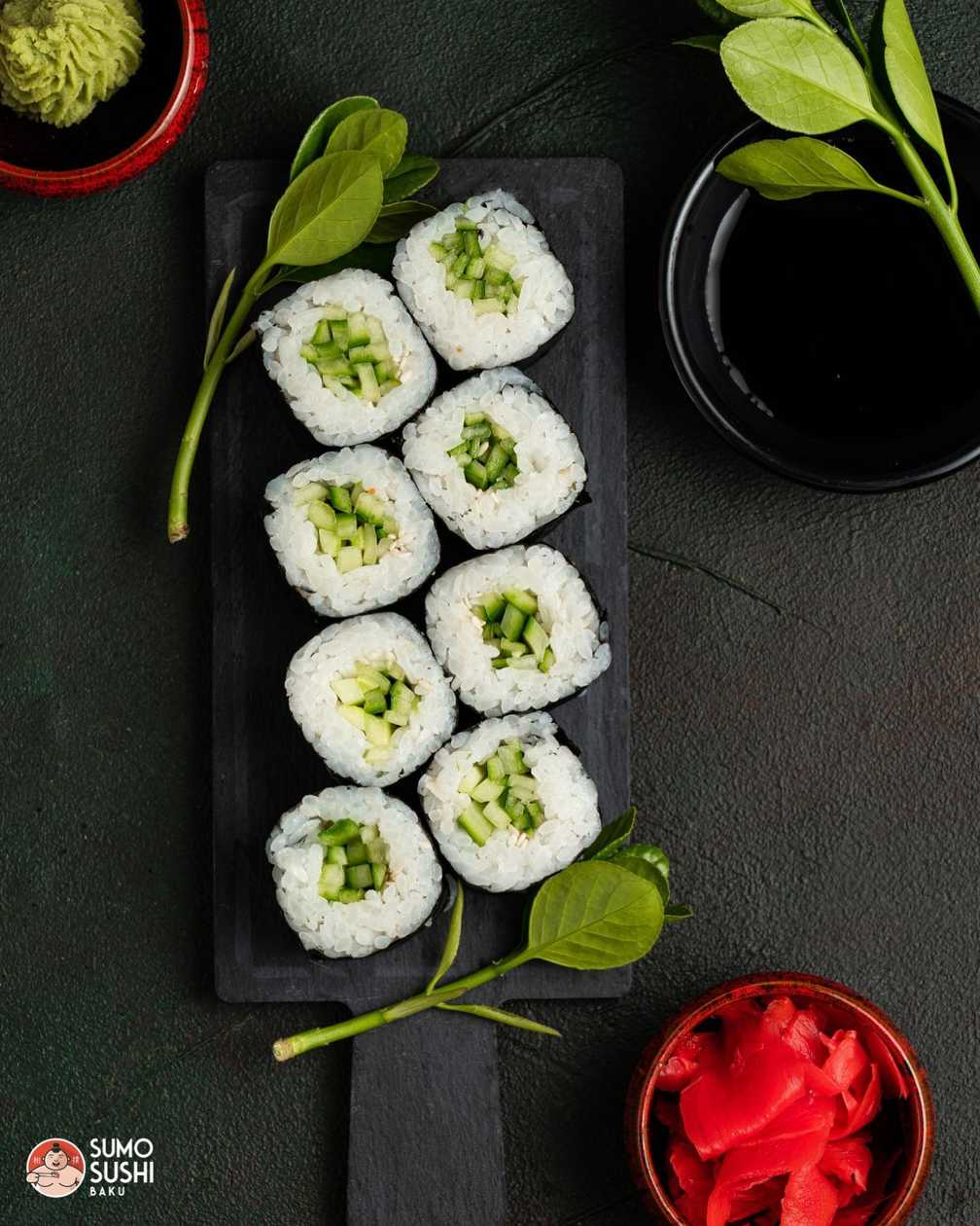 Maki with cucumber