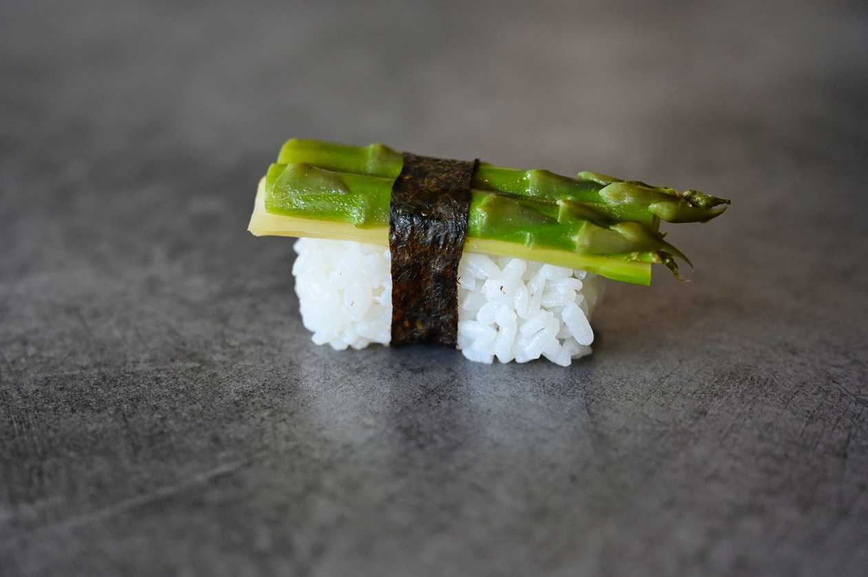 Nigiri Asparagus | 1 pc