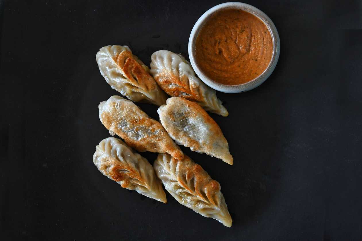 Shiitake, Tofu, Cabbage and Carrot Gyozas | 6pcs (plant based)