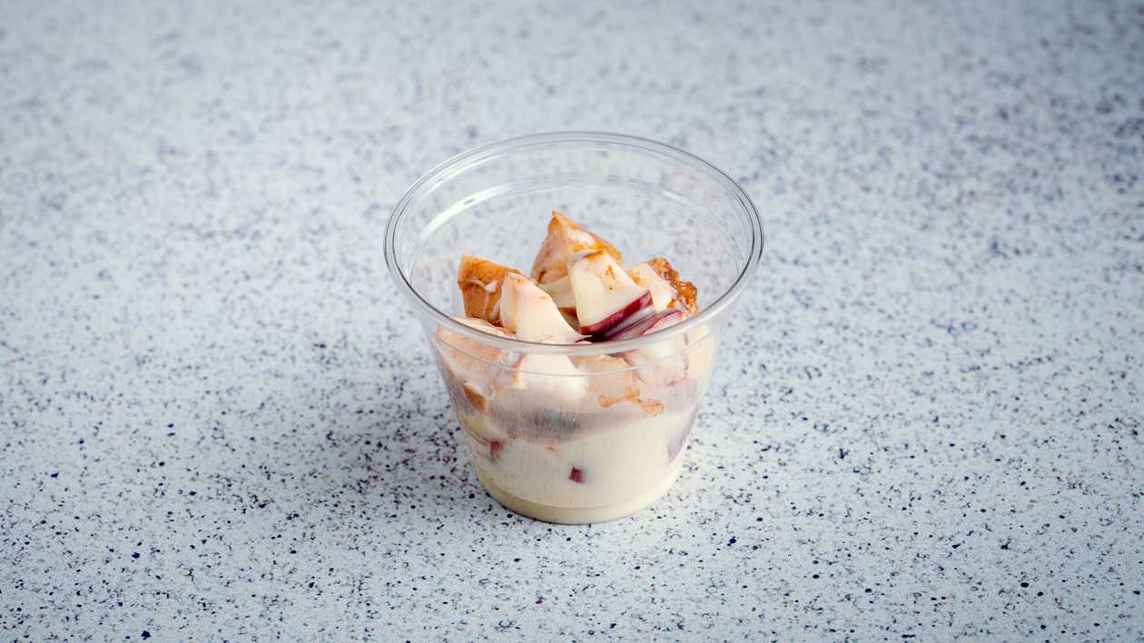 Baked apple with vanilla sauce