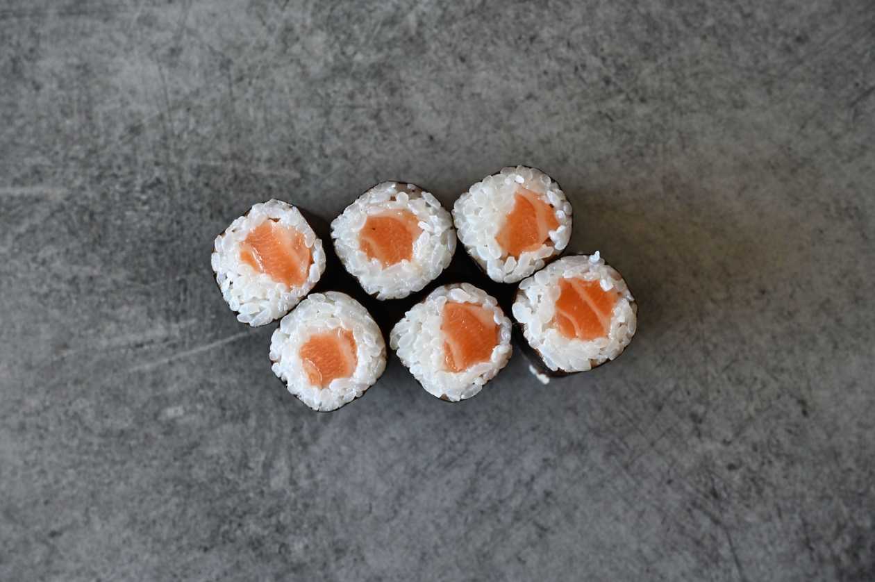 Maki Salmon