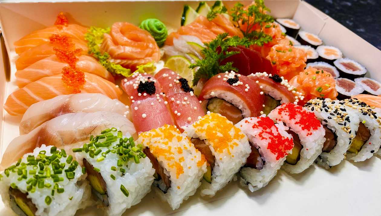 Traditional Sushi and Sashimi (48 Pieces)