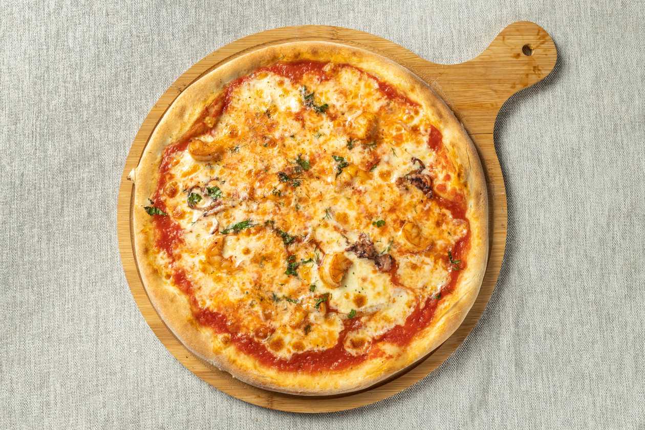 Seafood Pizza M