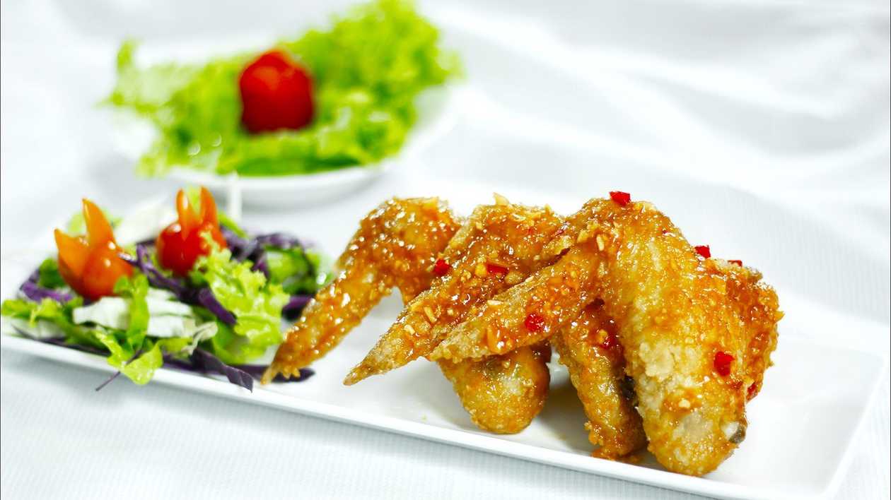 Viet-Thai Fried Chicken Wings in Fish Sauce