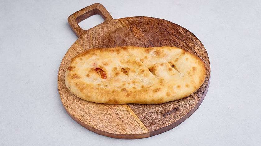 Chaczapuri z kurczakiem i serem