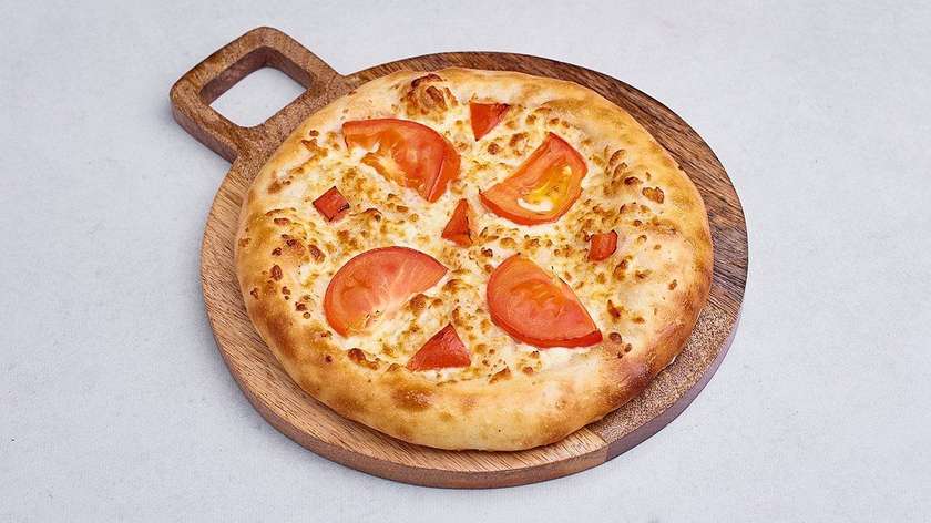 Chaczapuri z wołowiną, szalotką i serem XXL