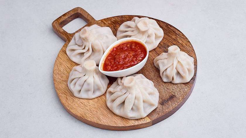 Tradycyjne gruzińskie pierożki chinkali z farszem 100% baranina