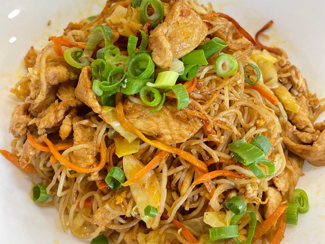 Noodles with chicken