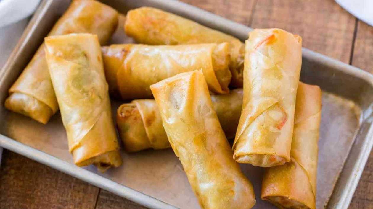 Spring rolls blyneliai