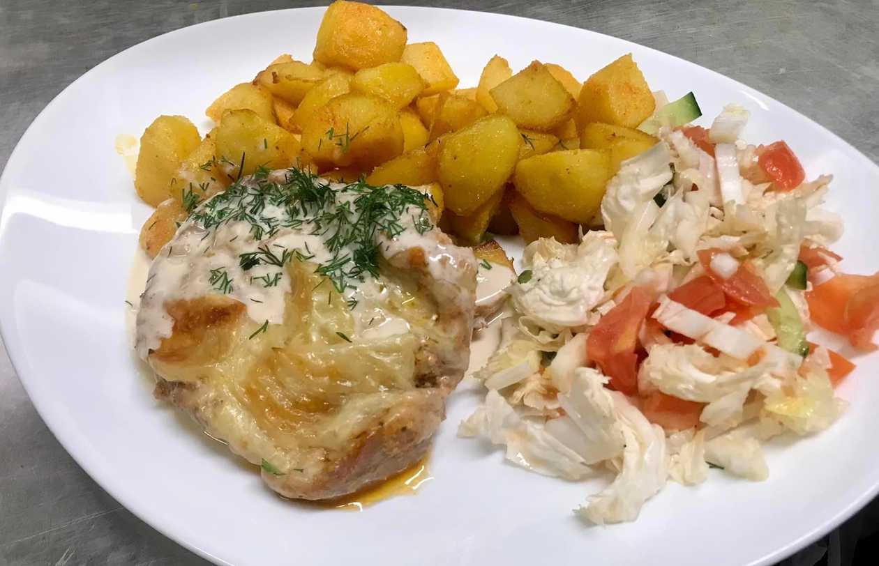 Baked Pork with Mustard, Onion and Cheese