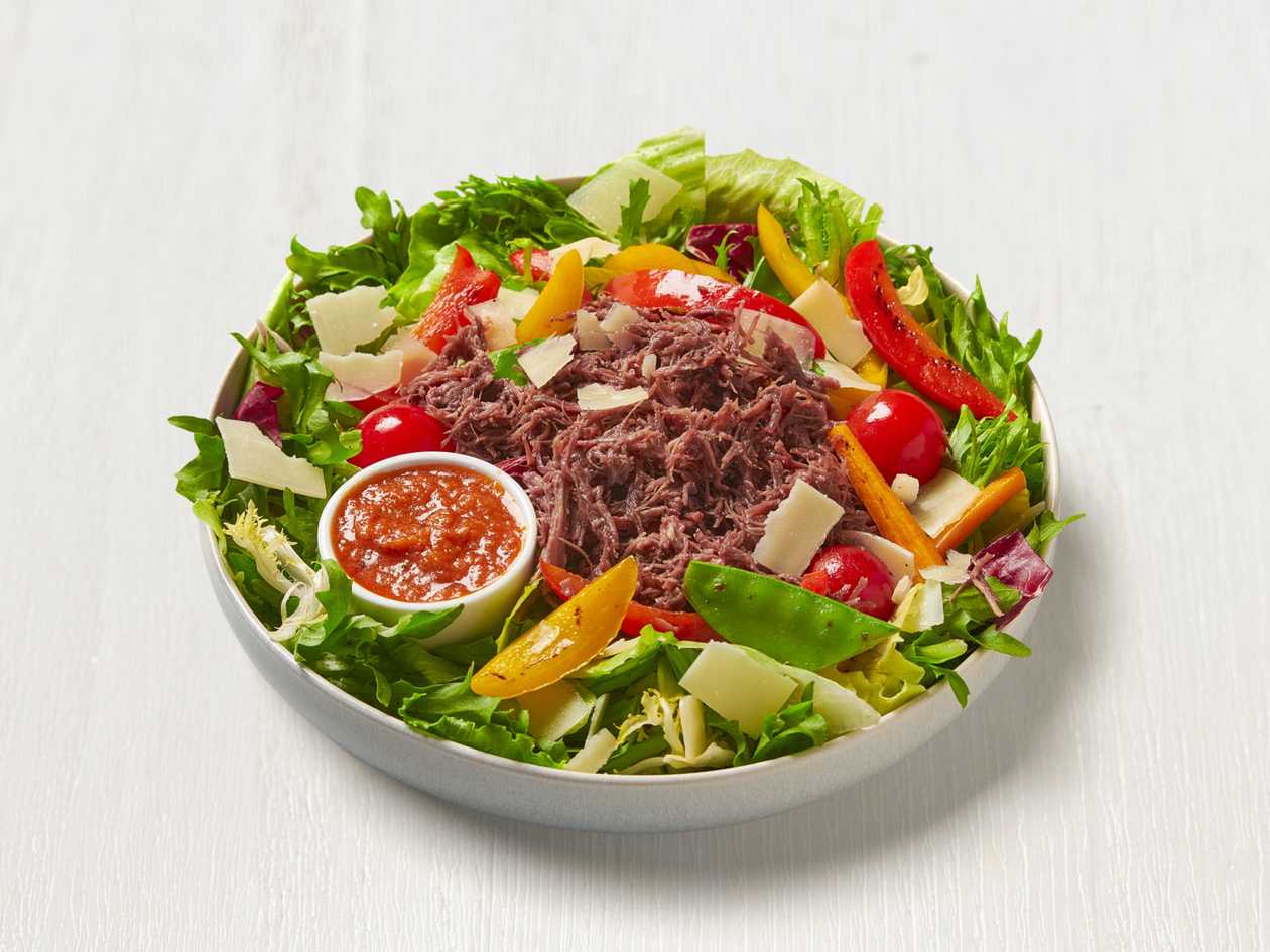 Salad with beef cheeks /3,7,9/