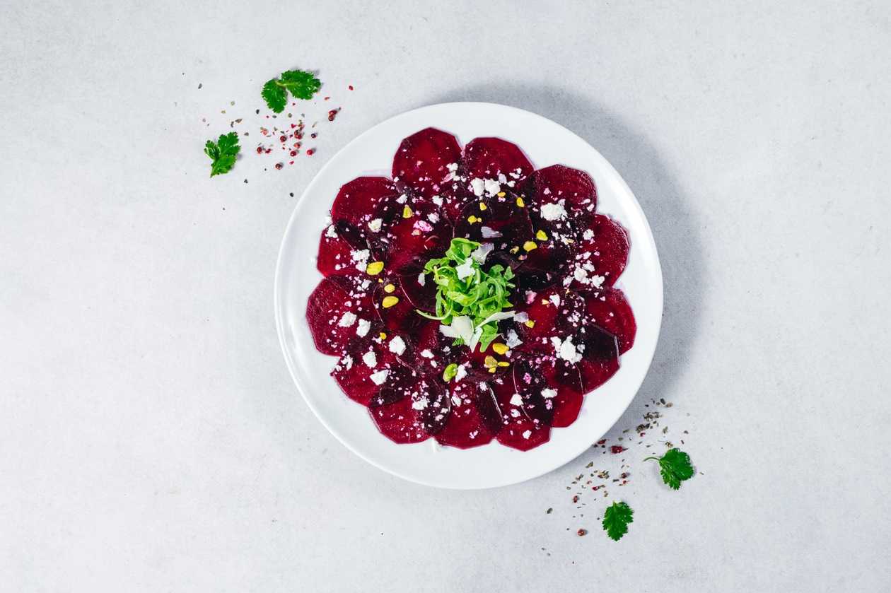 Carpaccio z Pieczonego Buraka