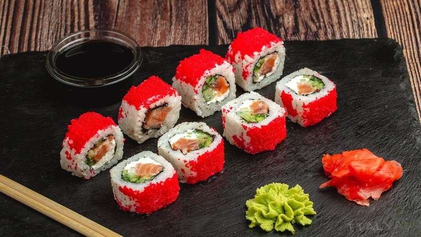 Sake Philadelphia Roll (8 pcs.)