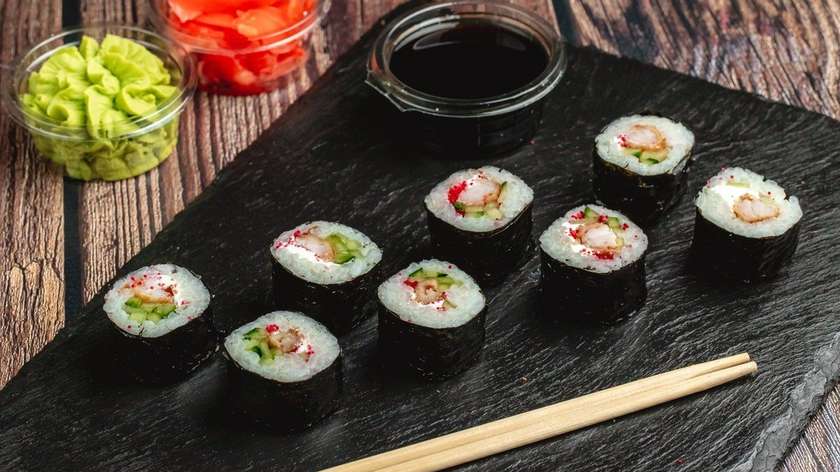 Ebi Maki (8 pcs.)